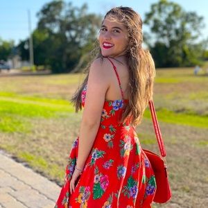 Red petite sundress 🌹🌸